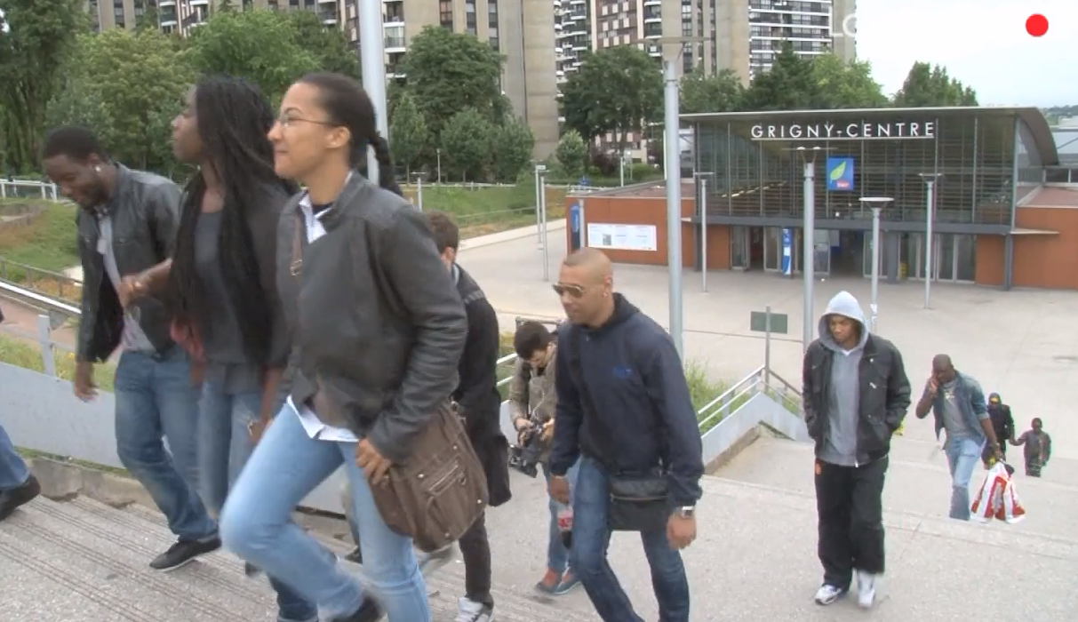 Touristes à Grigny et Viry-Châtillon avec les Reporters Citoyens