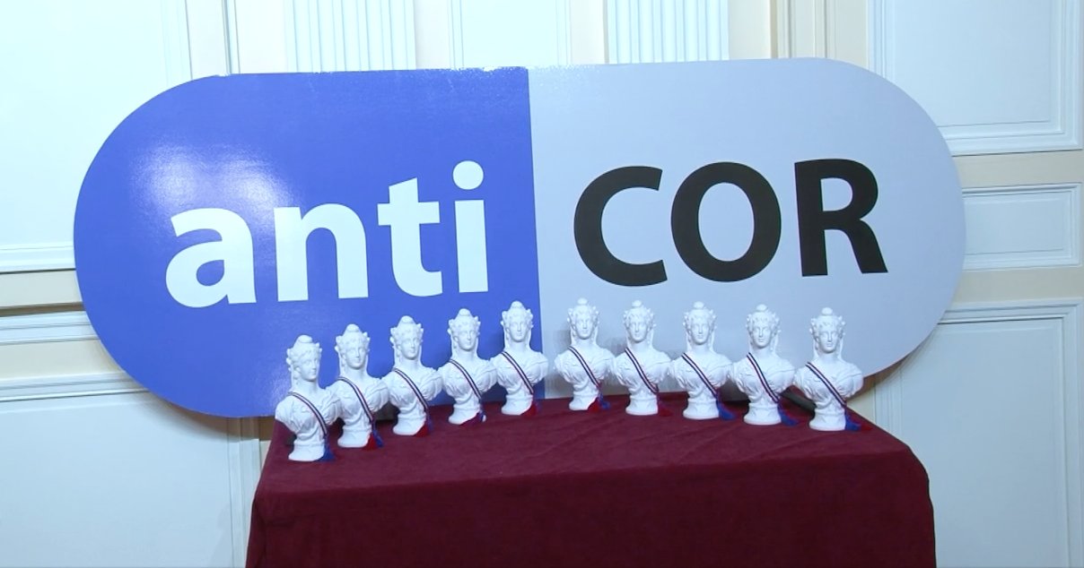 Prix Anticor : des Mariannes et des Casseroles